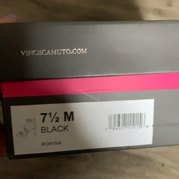 BRAND NEW Vince Camuto Heels - Picture 5 of 5